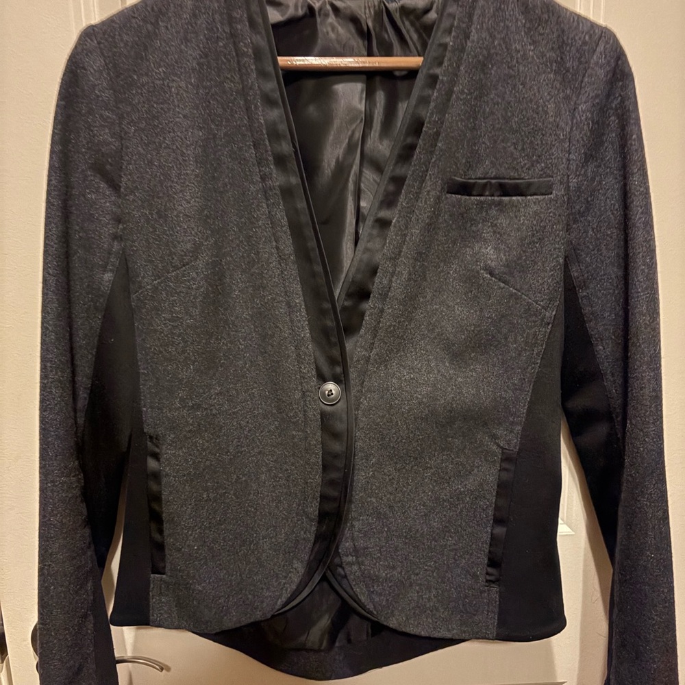 Simply Vera Wang Charcoal and Black Blazer